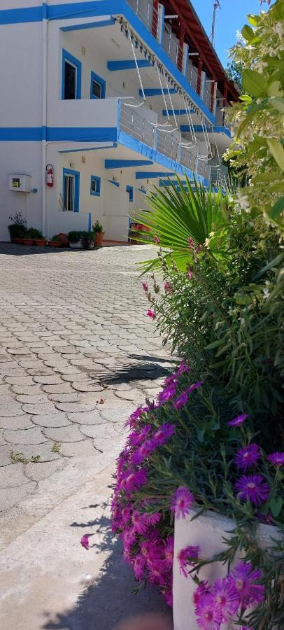 Rooms&apartments Analipsi *